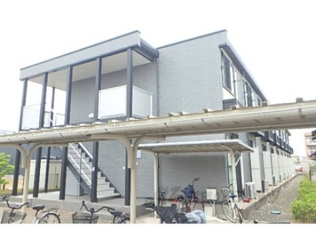 レオパレスビハク外観写真2