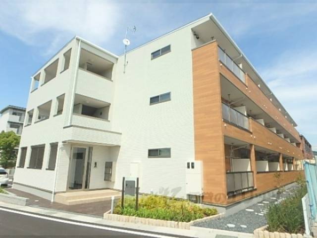 ソレイユカヤノ５外観写真1