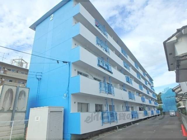 栗東グリーンハイツ２号棟外観写真2