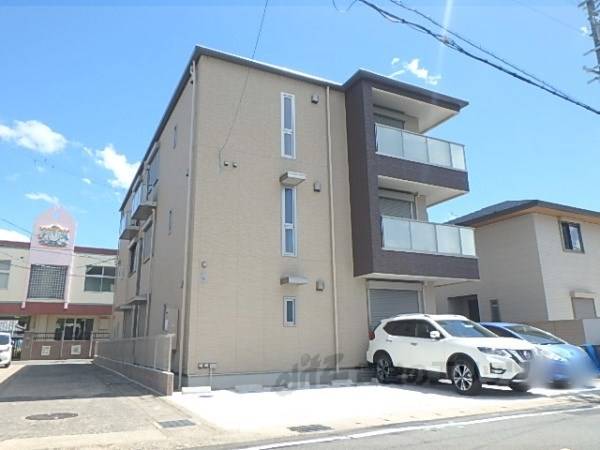 096821の外観写真