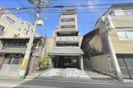 ベラジオ烏丸東外観写真