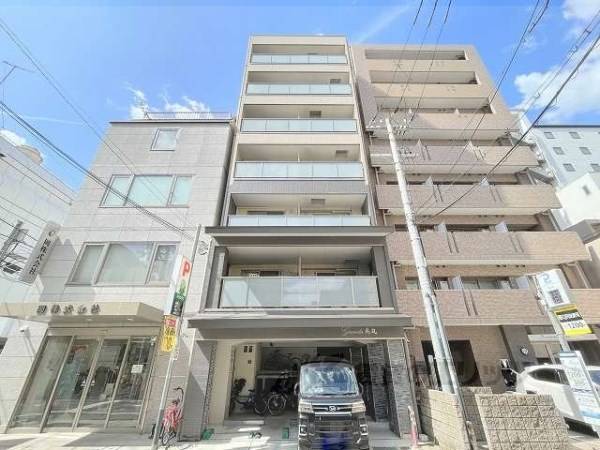 096931の外観写真