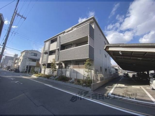シャーメゾン花屋町外観写真1