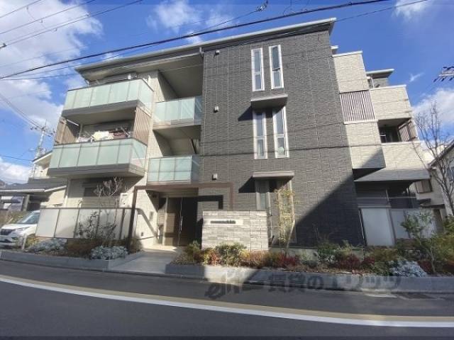 シャーメゾン花屋町外観写真2