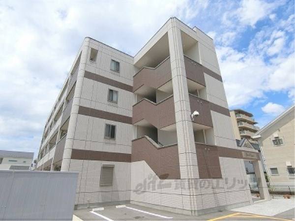 097525の外観写真