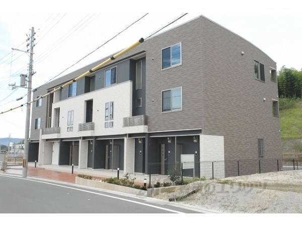 097733の外観写真