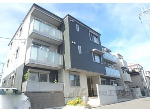 シャーメゾングレース西大路御池外観写真2