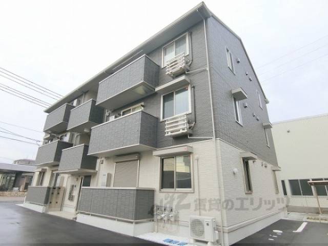 ホワイトクレイン野洲外観写真2