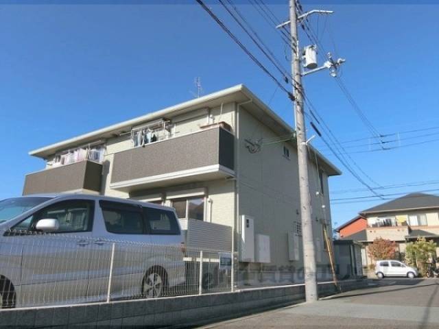 ルーナ・クレシェンテ　Ｂ棟外観写真2