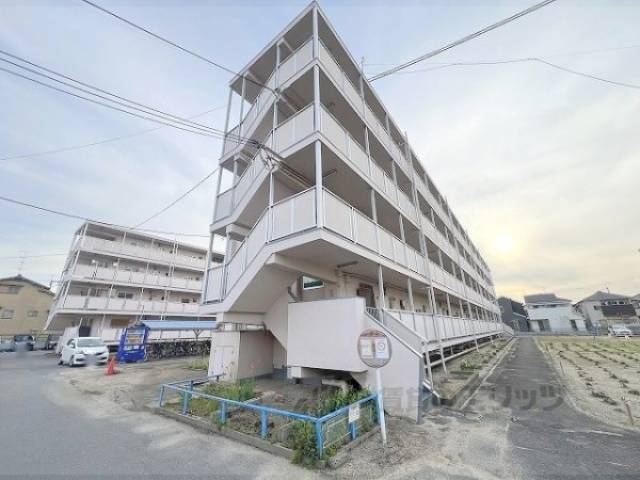ビレッジハウス城陽3号棟外観写真1