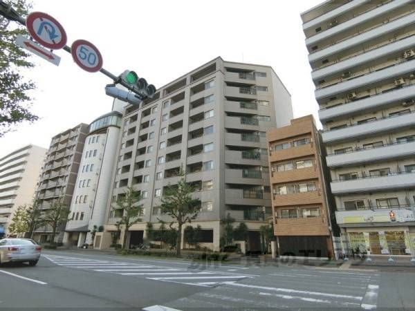 098463の外観写真