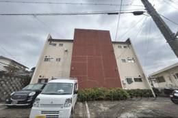 栗ケ谷マンション外観写真