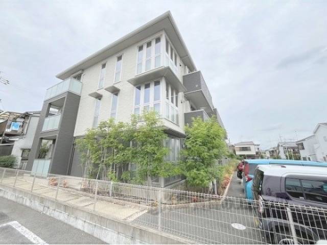 Ｄ－ｒｏｏｍ久津川外観写真3