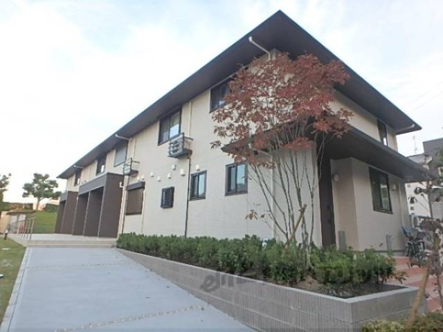 ファミリア外観写真1