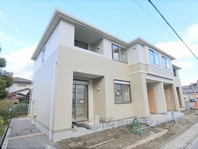 ガーデンフレッサ外観写真1