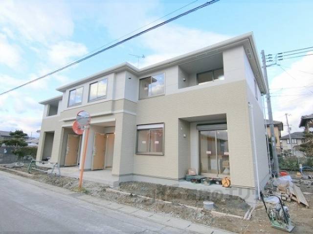 ガーデンフレッサ外観写真2