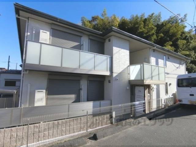 シャーメゾン狛田外観写真2