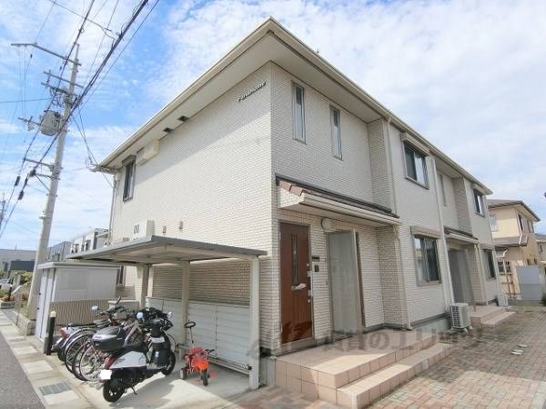 100427の外観写真