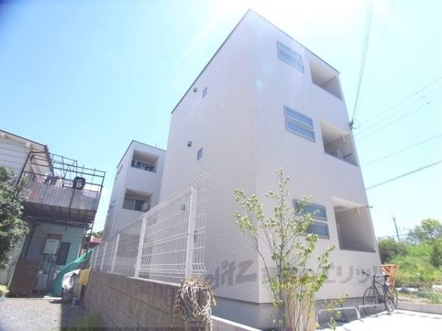 REGALEST伏見外観写真1