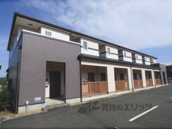 100596の外観写真