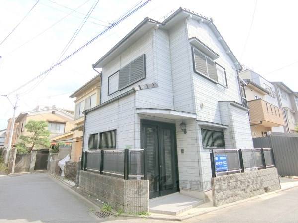 100642の外観写真