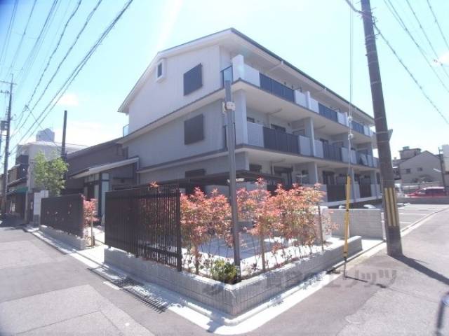 ベルメゾン丹波橋外観写真1