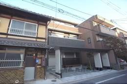 シャーメゾン二条城外観写真