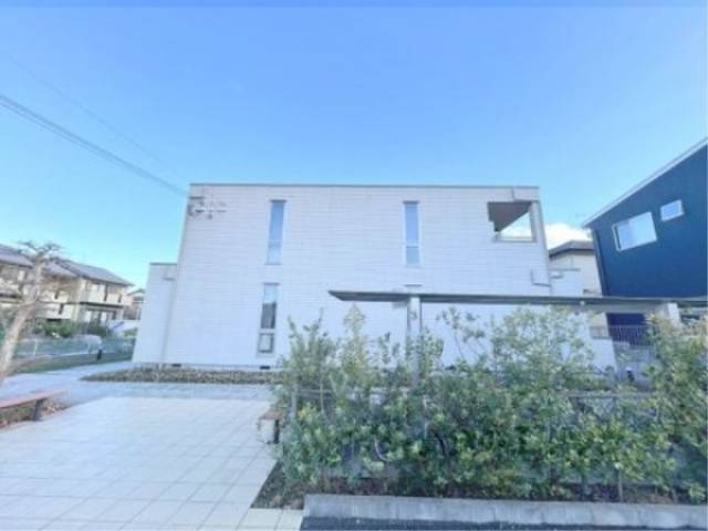 Ｏｒｓａ　Ｍａｇｇｉｏｒｅ外観写真1