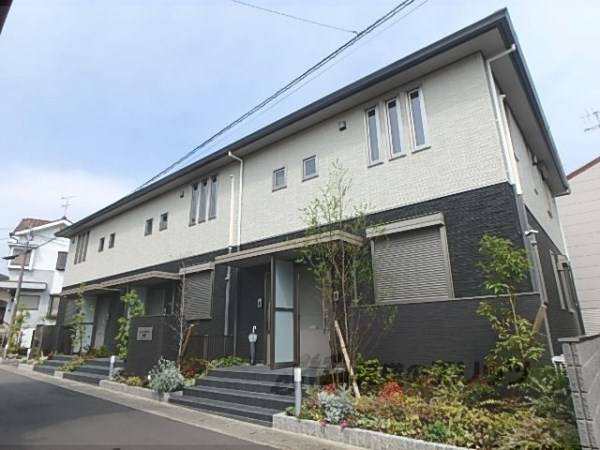 100748の外観写真