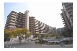 ファミールガーデン二条駅前外観写真