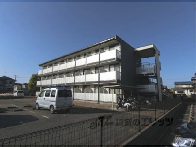 レオパレス近江八幡外観写真3