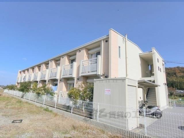 レオネクストカメリアレイン３外観写真2