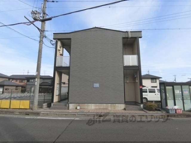レオパレスセルリアン外観写真2