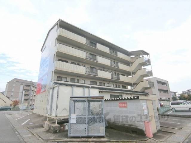 シャトーアルバ外観写真3