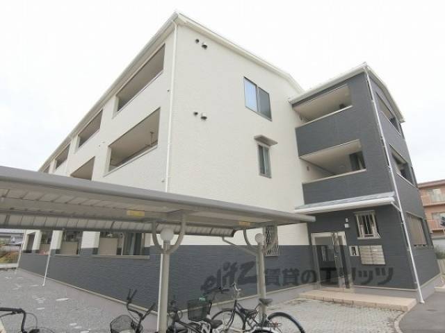 カトル　アンソレイエ外観写真1