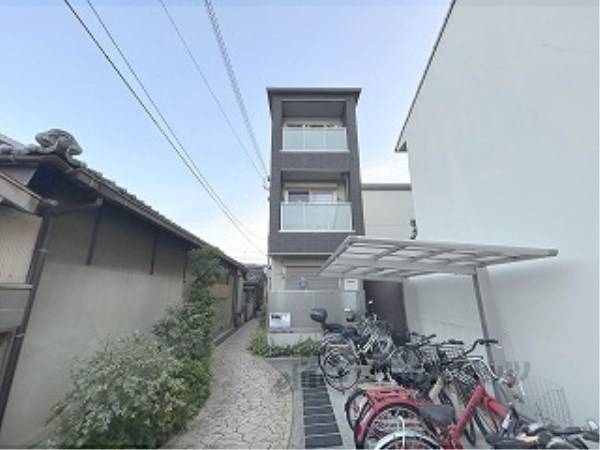 102123の外観写真