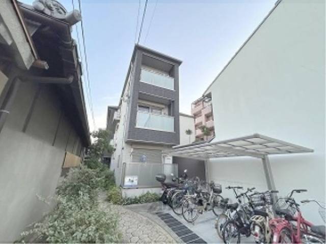 シャーメゾン三条太秦外観写真2