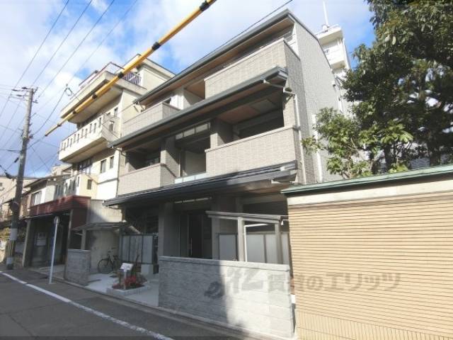 ロータス東山外観写真2