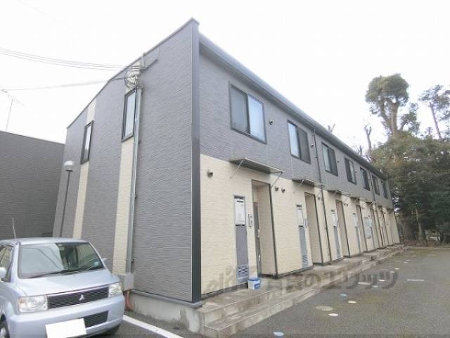 レオパレス庄五郎弐番館外観写真1