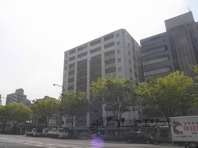 イーグルコート烏丸御池ル・シエル外観写真1