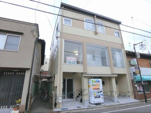 102493の外観写真