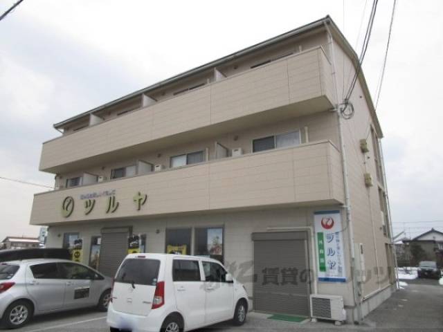 グレイスコートつる外観写真1