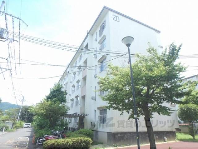 小栗栖北団地20棟外観写真1