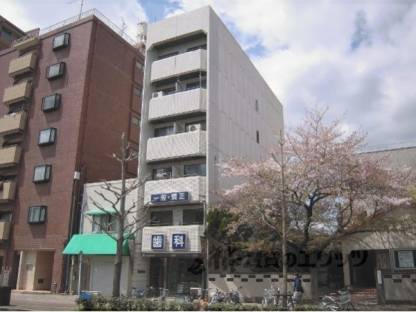 エバグリーンヴィラ堀川（テナント）外観写真1
