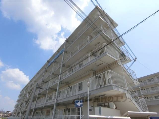 ビレッジハウス茨木２号棟外観写真1