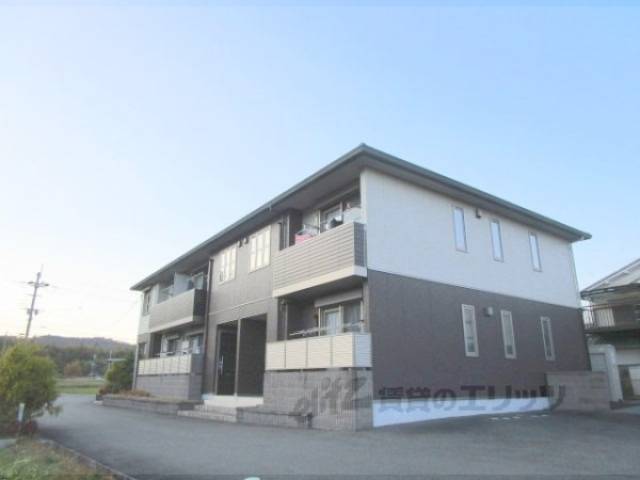 シャーメゾン園部外観写真2