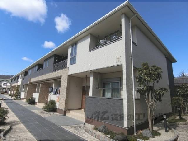 カーサ・デルソーレ２外観写真1