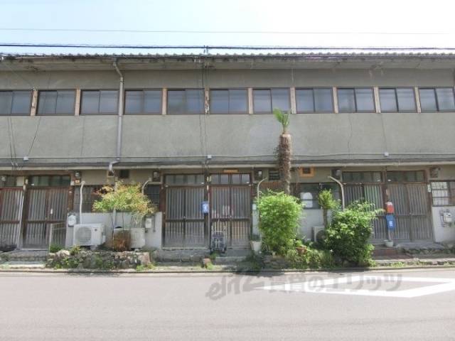 泉川町アパート外観写真3