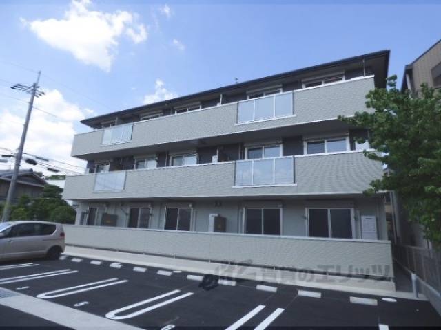 ラ　カーザ　セレーナ外観写真3