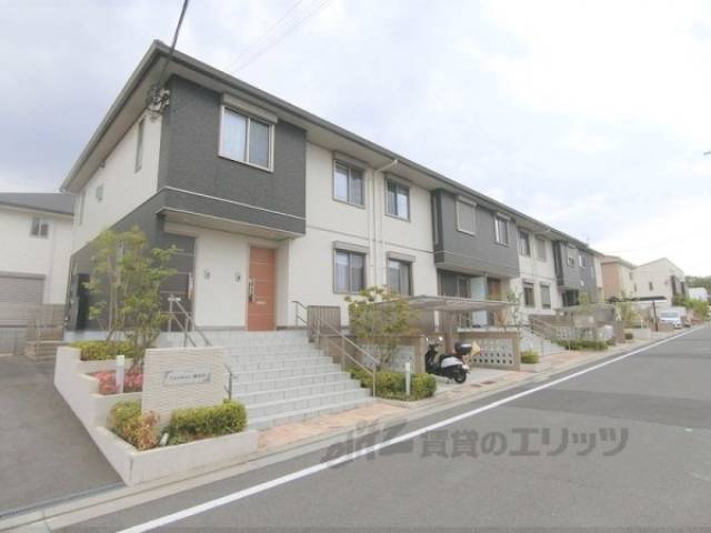 ガーデンズ城山台外観写真1
